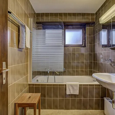 Laforet 35 لا تزوماز